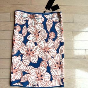 BCBGMAXAZRIA knitted pencil skirt